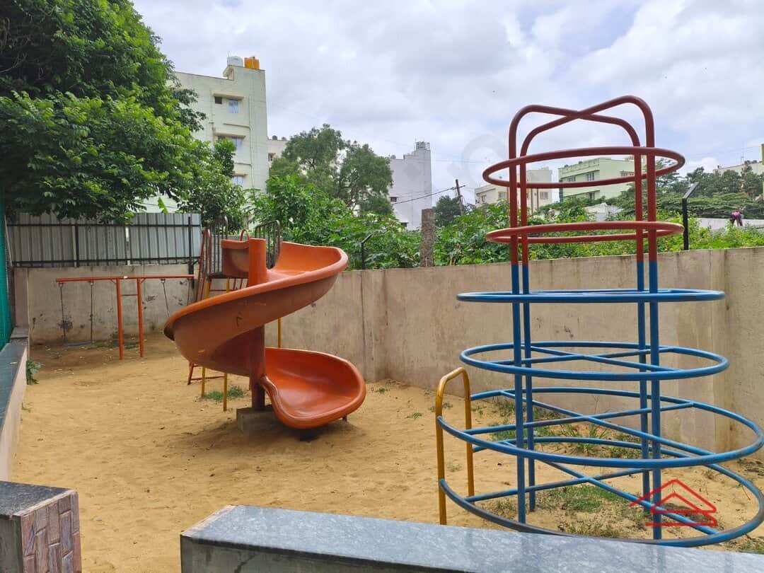 Project: KidsPlayArea