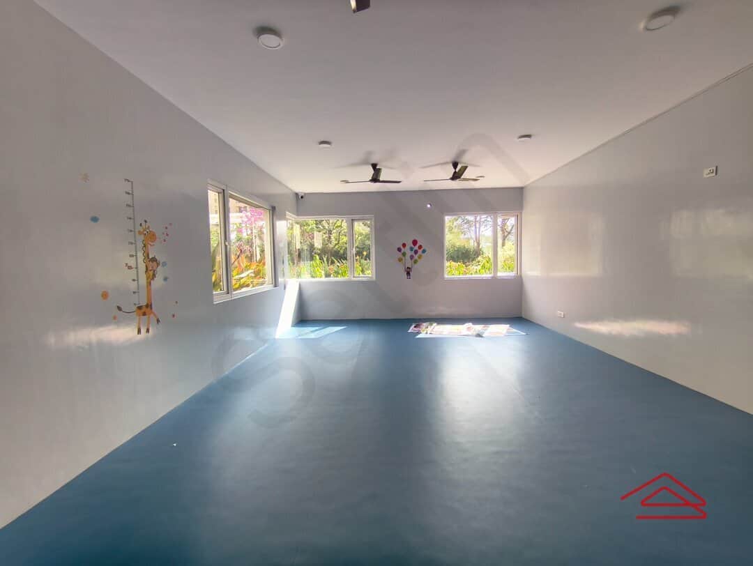 Project: CrechePlayGroups