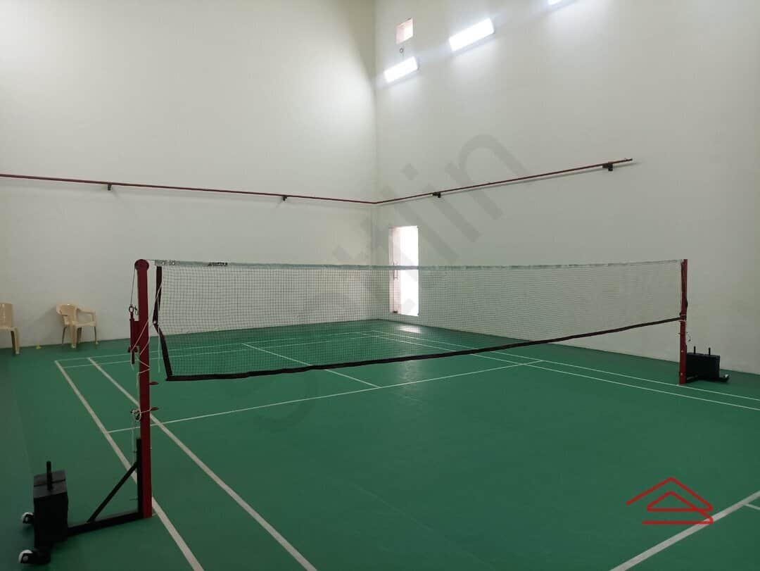 Project: BadmintonCourt