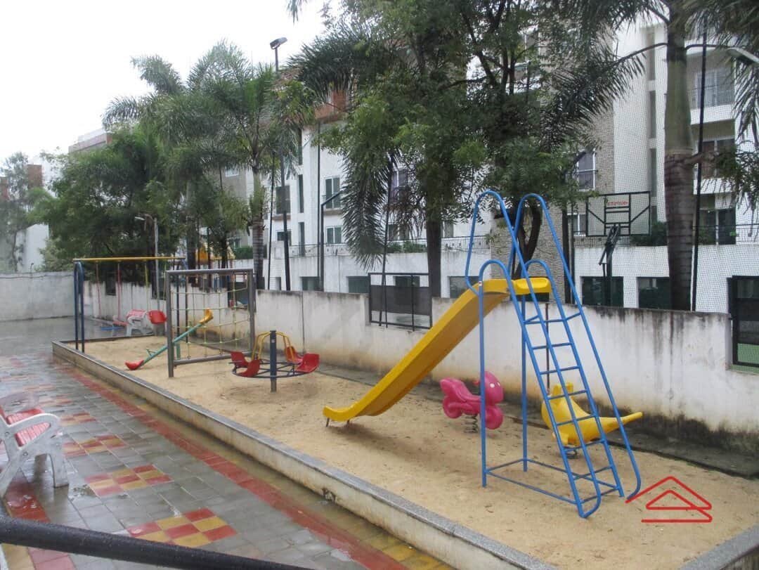 Project: KidsPlayArea