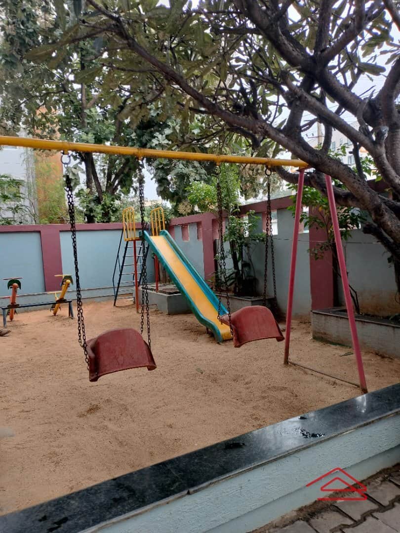 Project: KidsPlayArea