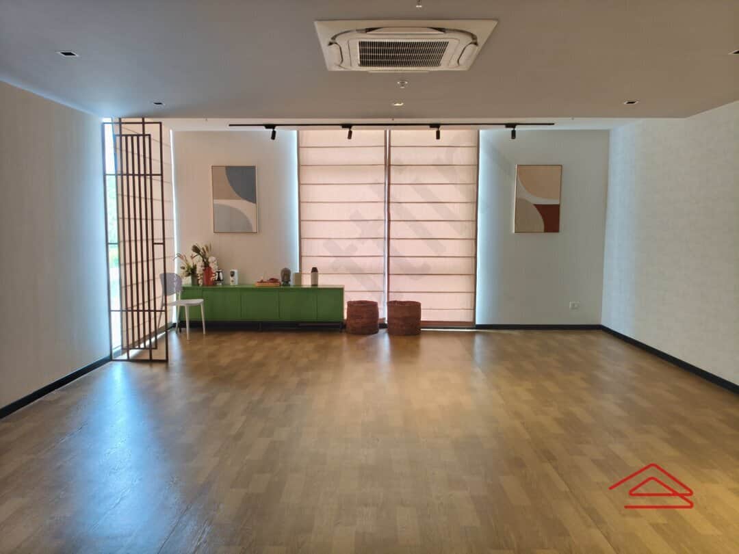 Project: YogaMeditationRoom