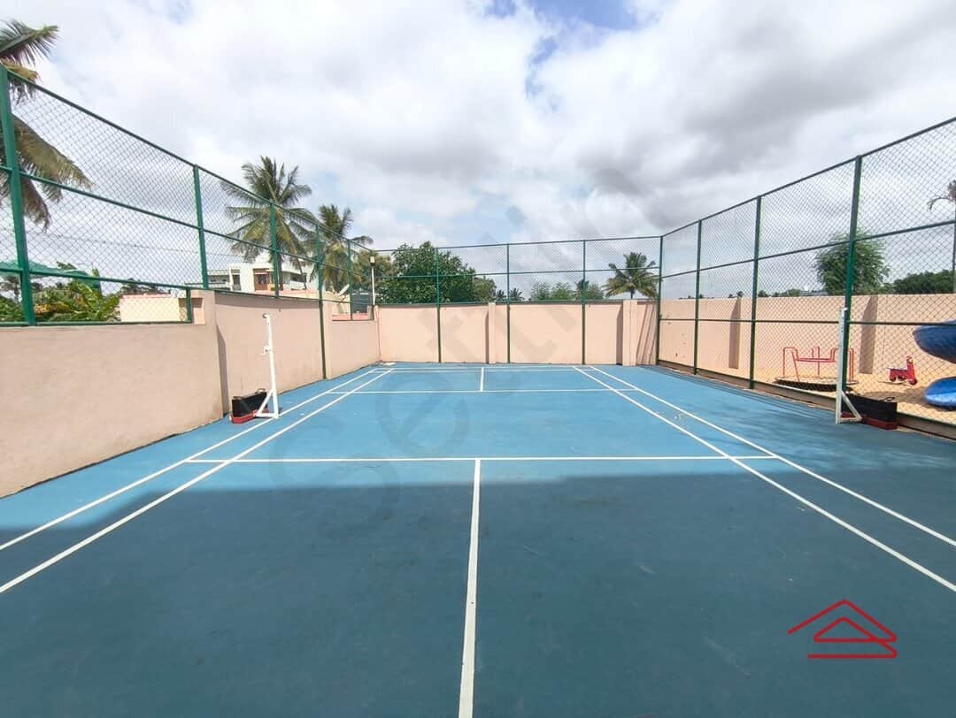 Project: BadmintonCourt