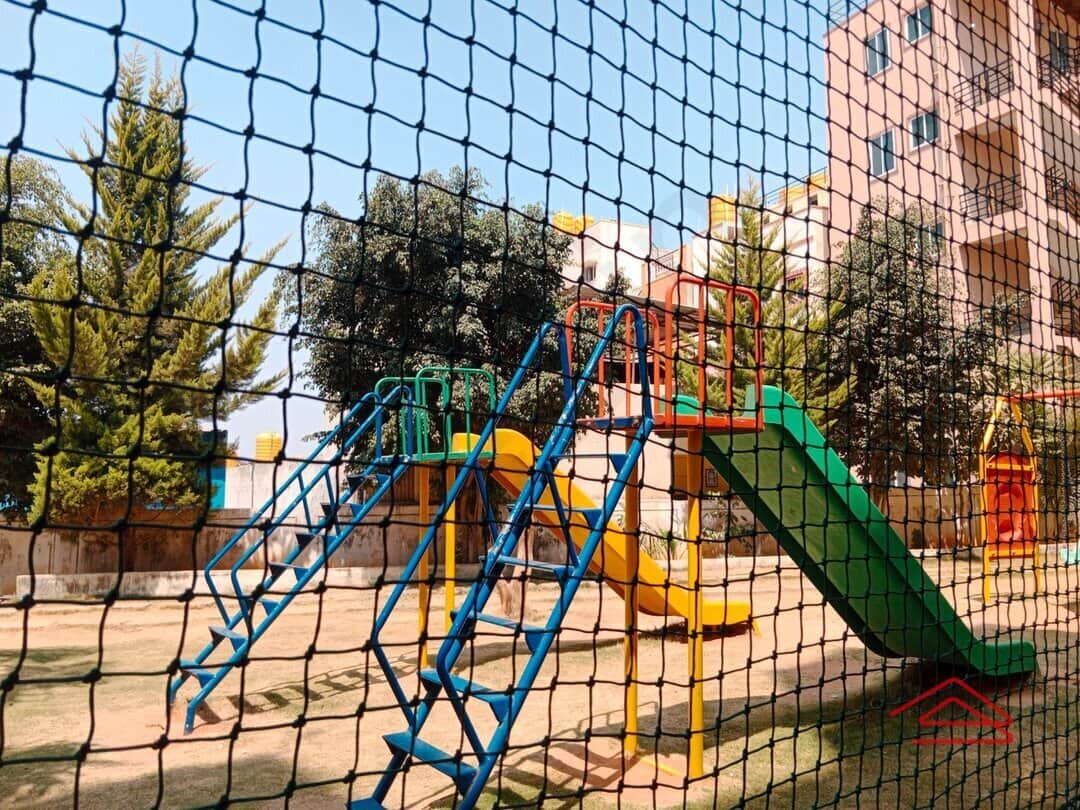 Project: KidsPlayArea