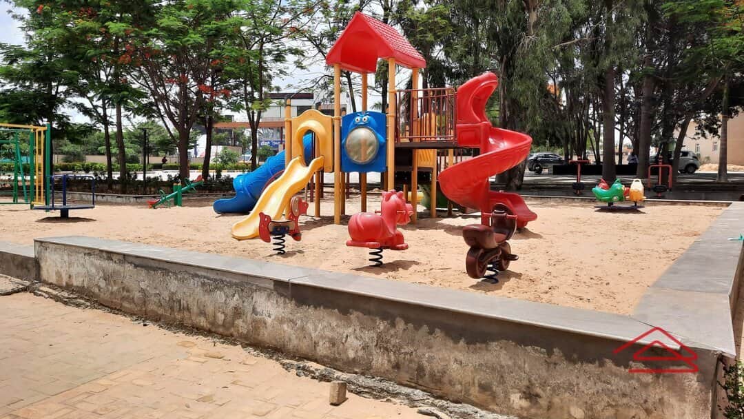 Project: KidsPlayArea