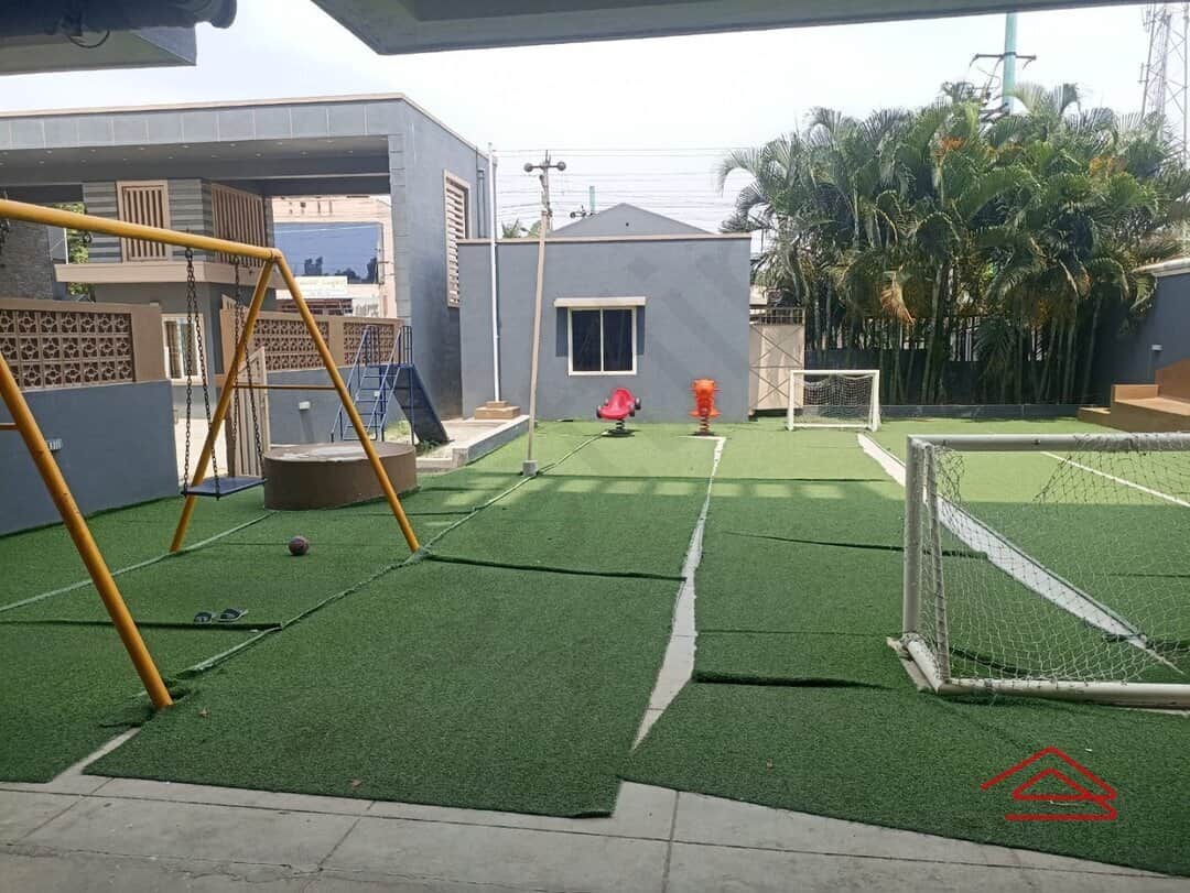 Project: KidsPlayArea