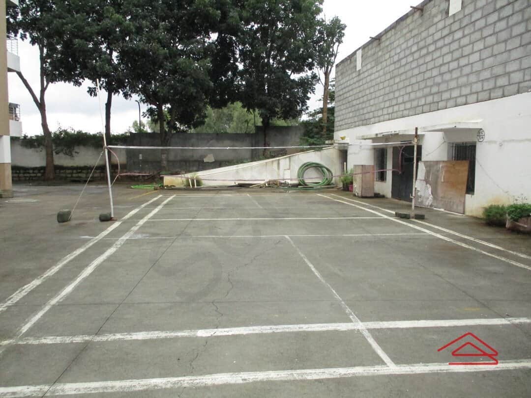 Project: BadmintonCourt