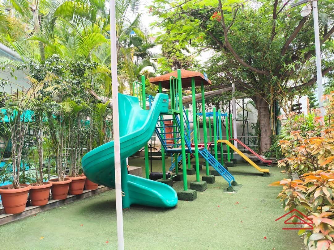 Project: KidsPlayArea