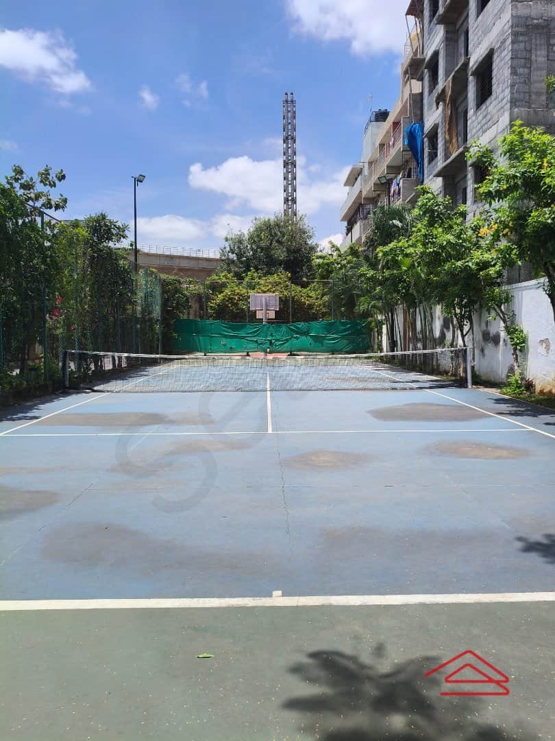 Project: BadmintonCourt