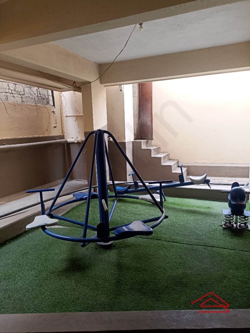 Project: KidsPlayArea