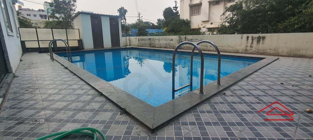 Project: SwimmingPool