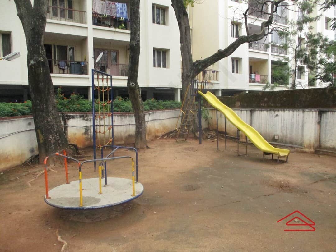 Project: KidsPlayArea