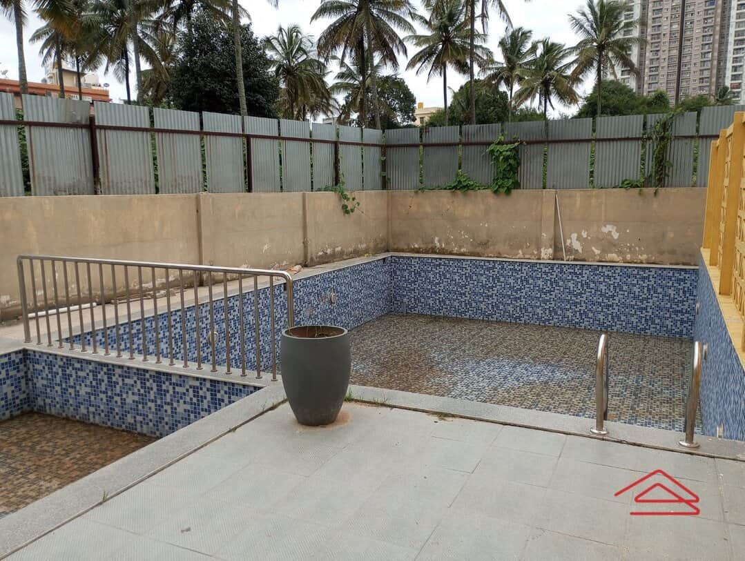 Project: SwimmingPool
