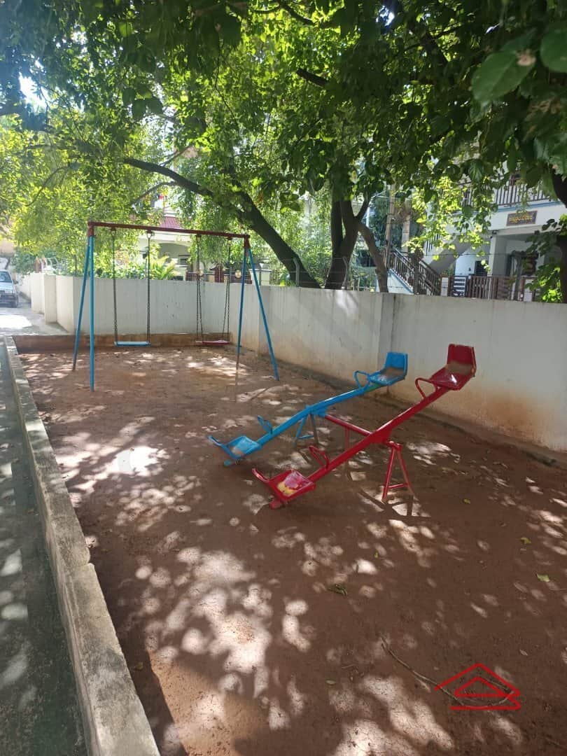 Project: KidsPlayArea