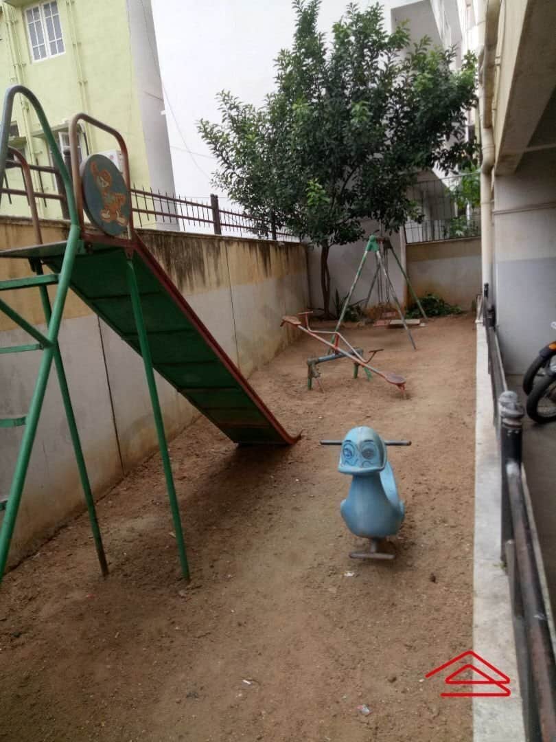 Project: KidsPlayArea