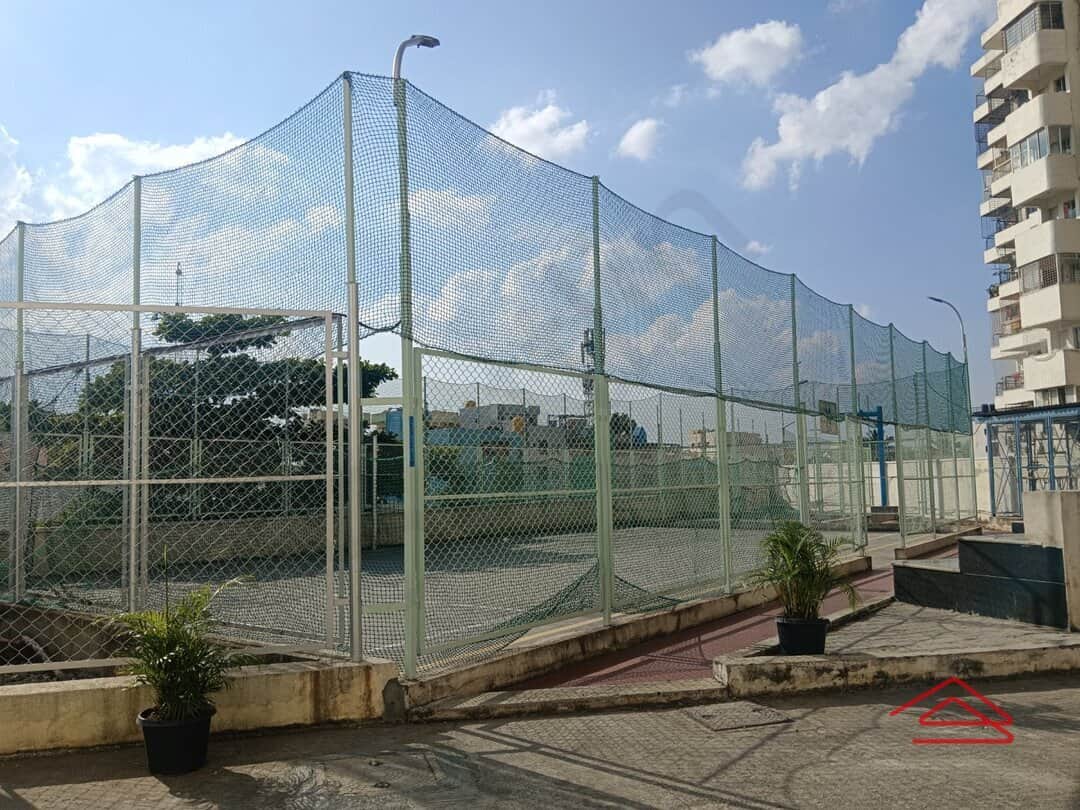 Project: BadmintonCourt