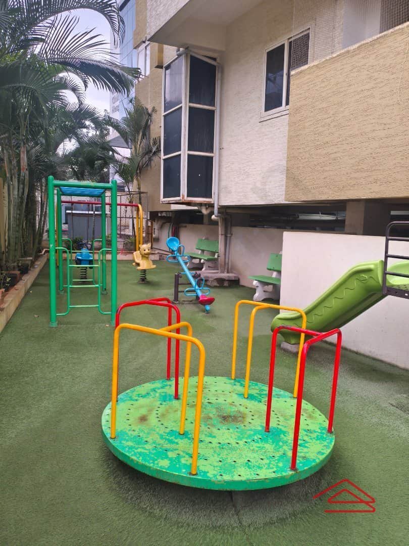 Project: KidsPlayArea