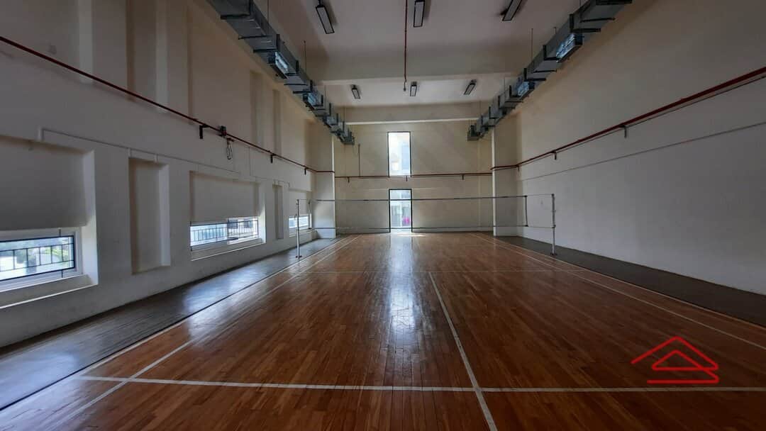 Project: BadmintonCourt
