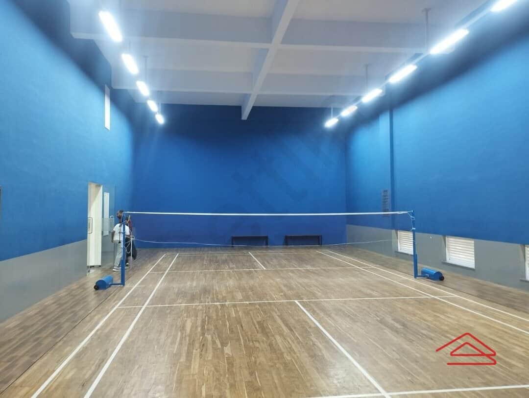 Project: BadmintonCourt