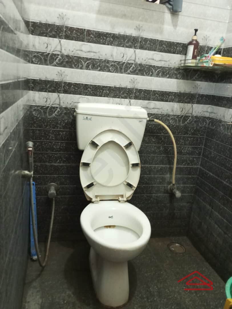 Sub Unit : bathrooms 1