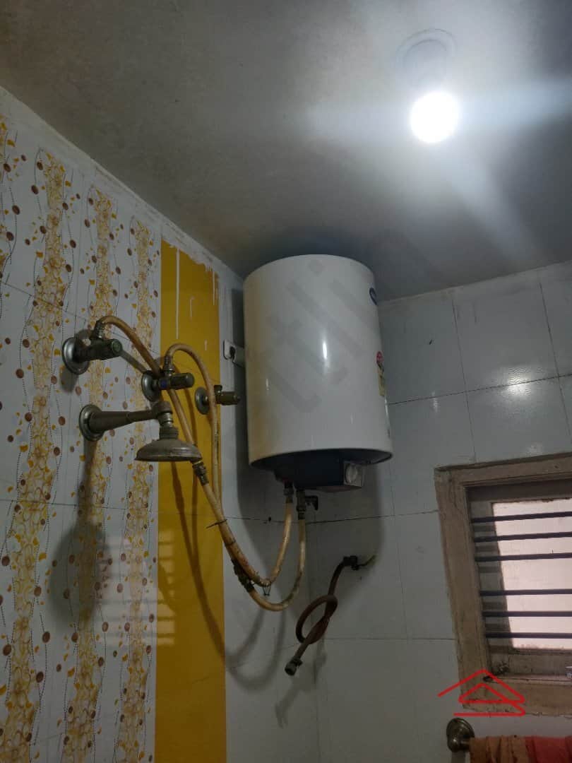 Sub Unit : bathrooms 1