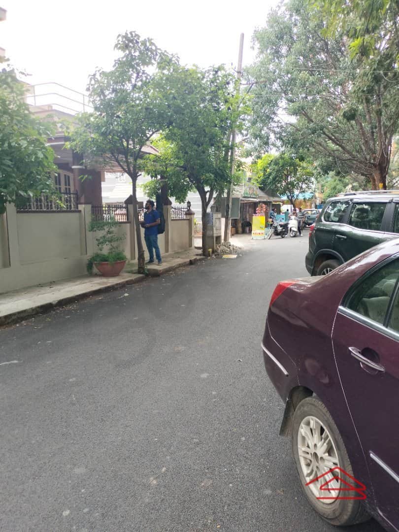 Unit:  Approach Road