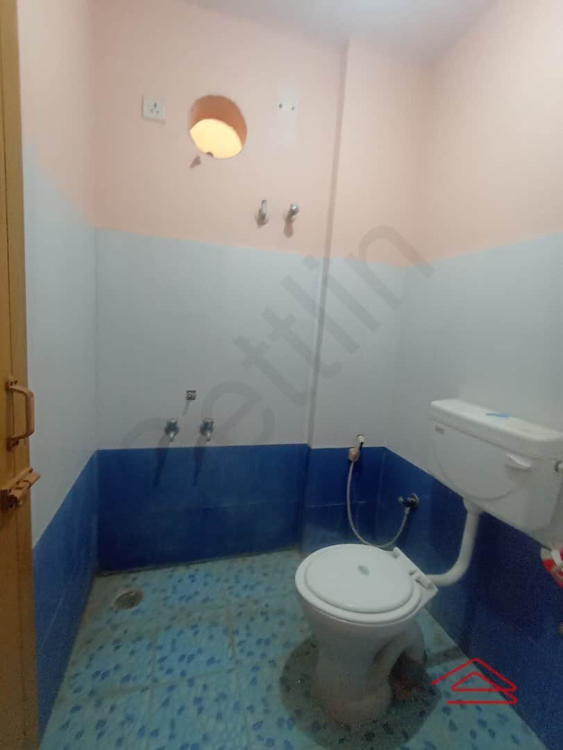 Sub Unit : bathrooms 1