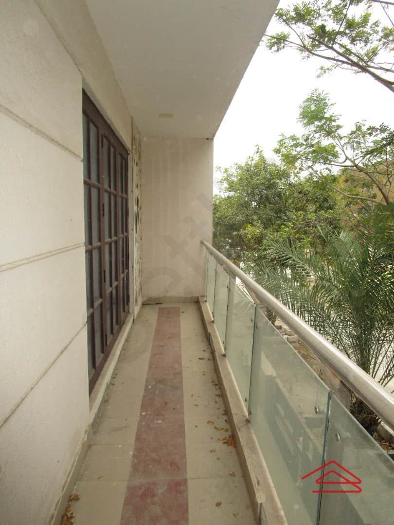 Sub Unit : balconies 1