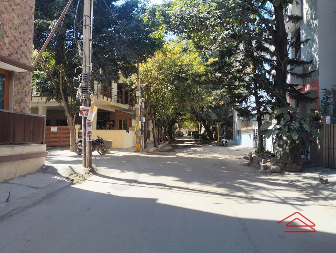 Unit:  Approach Road