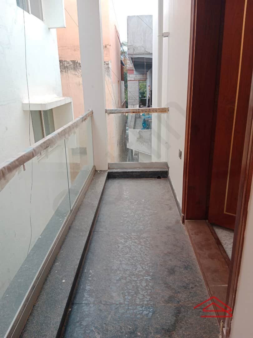 Sub Unit : balconies 3