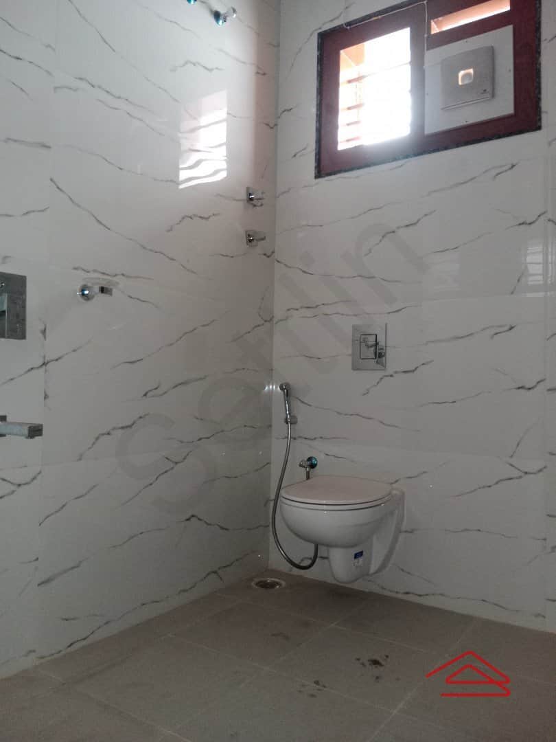 Sub Unit : bathrooms 1