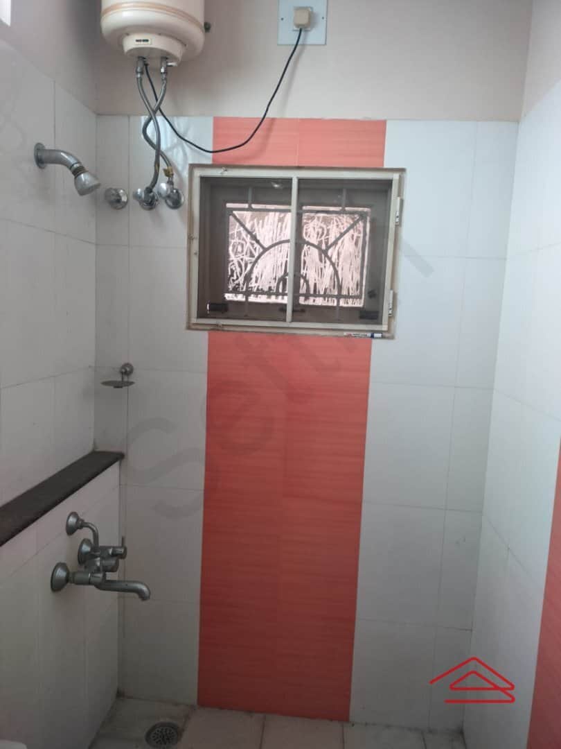 Sub Unit : bathrooms 2