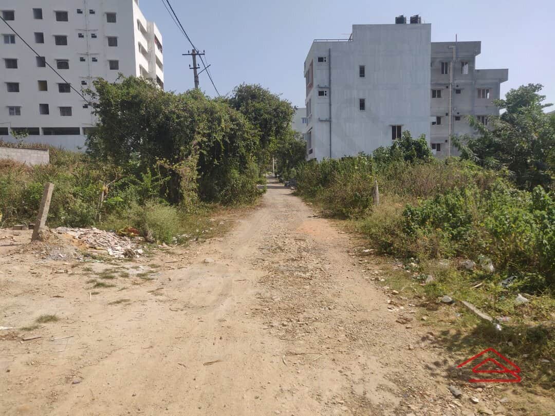 Unit:  Approach Road