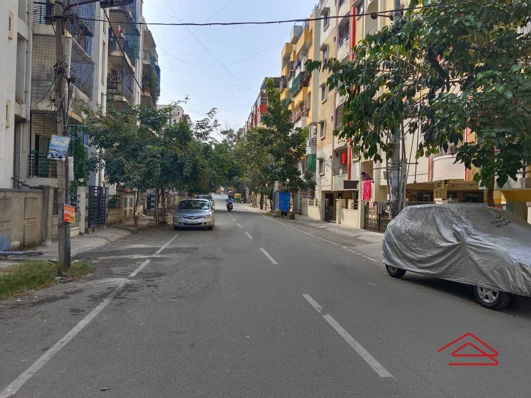 Unit:  Approach Road