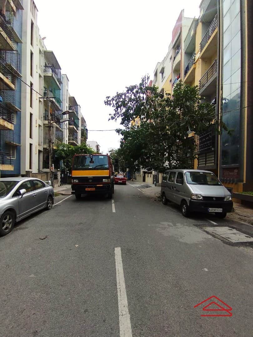 Unit:  Approach Road