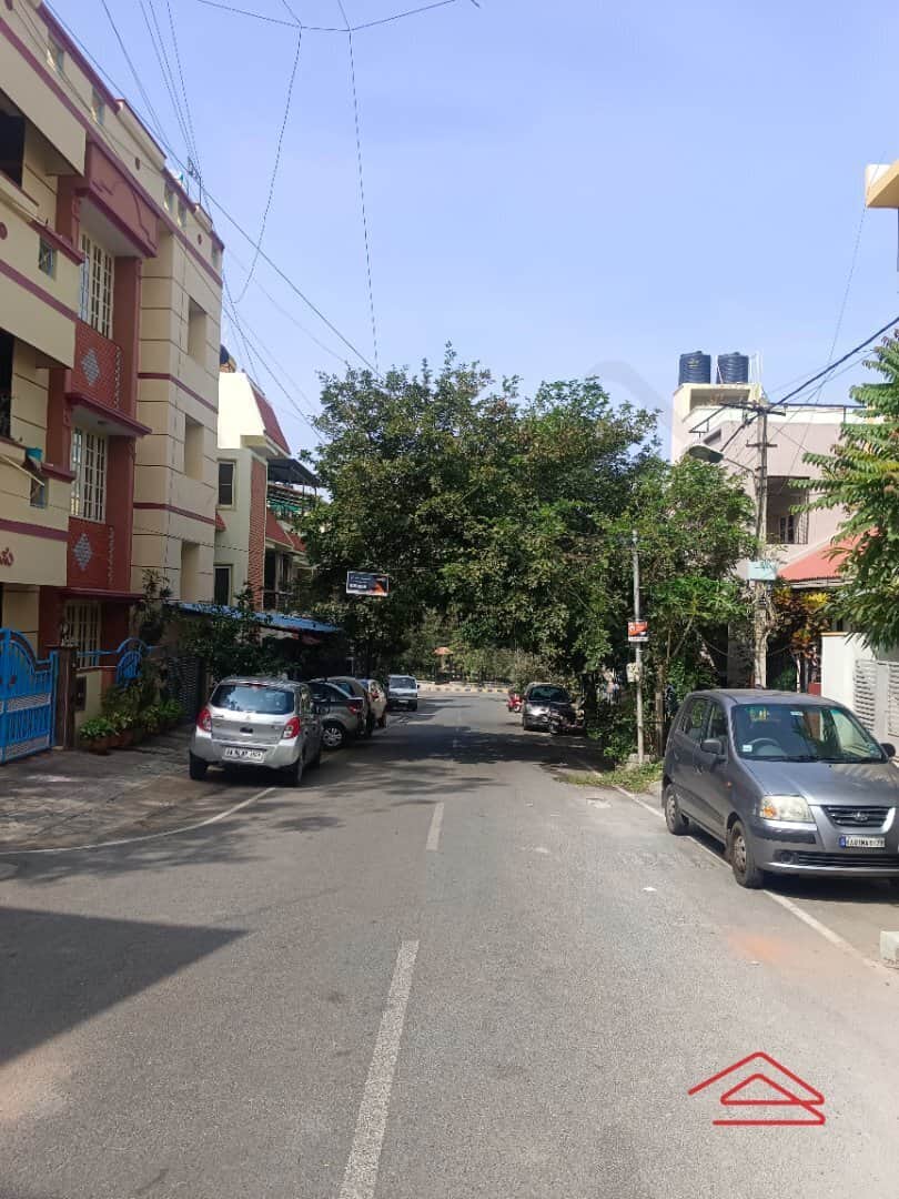 Unit:  Approach Road