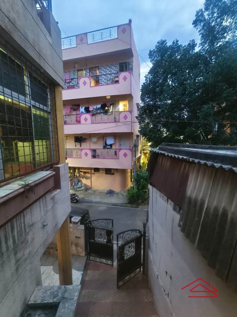 balconies-wWX8.jpg
