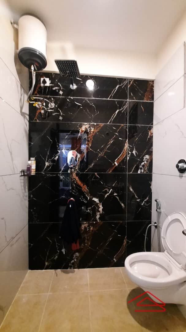 Sub Unit : bathrooms 3