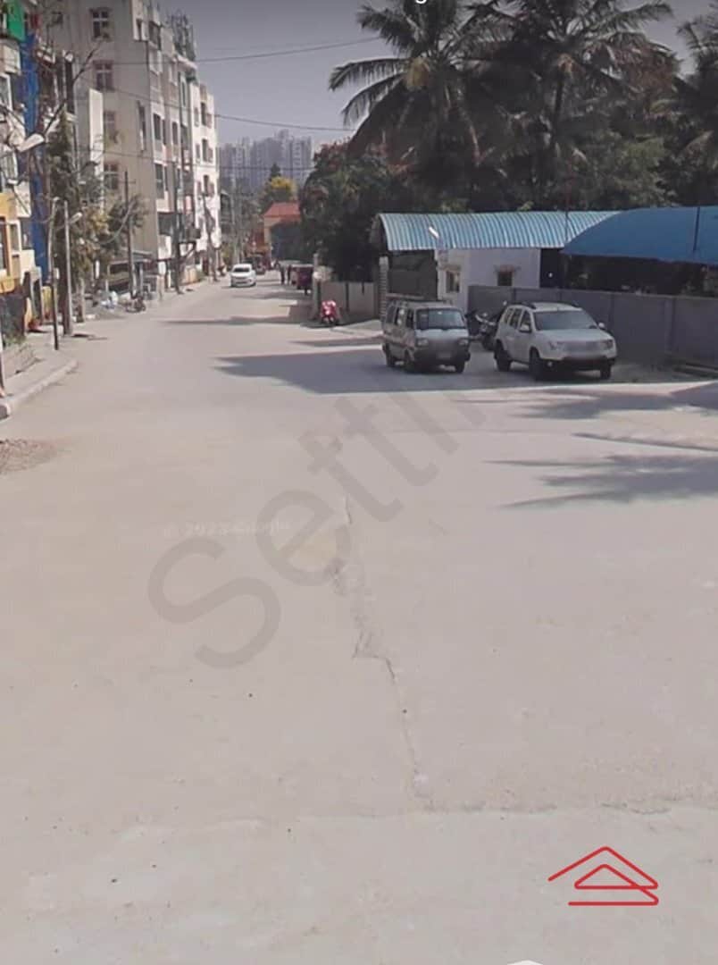 Unit:  Approach Road