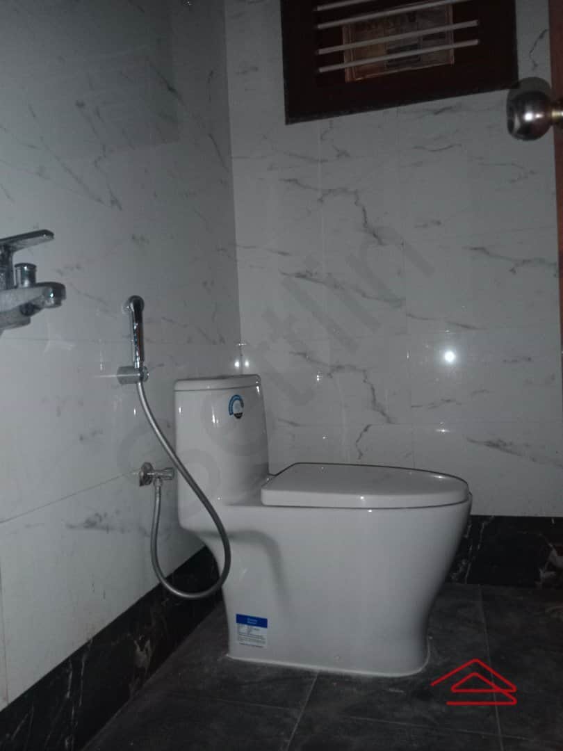 Sub Unit : bathrooms 1