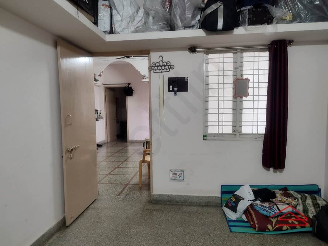 Sub Unit : bedrooms 1