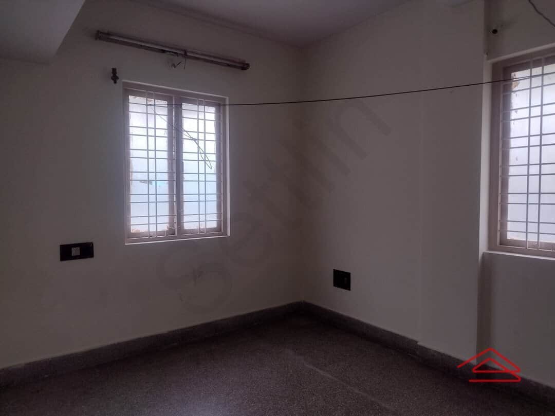 Sub Unit : bedrooms 4