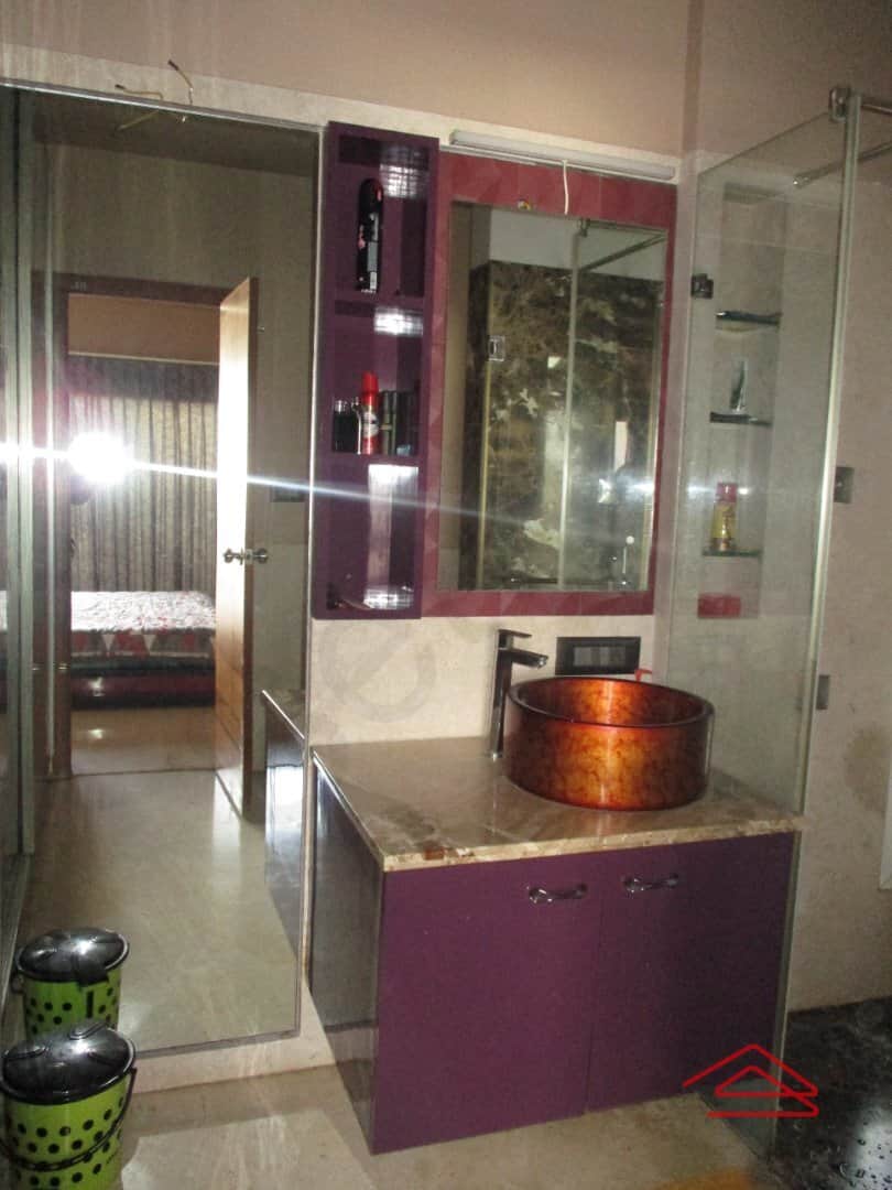 Sub Unit : bathrooms 3