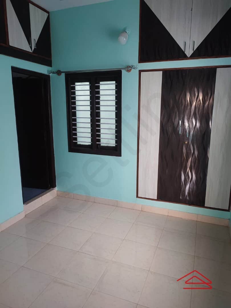 Sub Unit : bedrooms 3