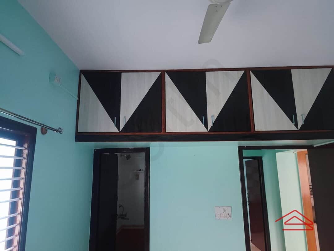 Sub Unit : bedrooms 1