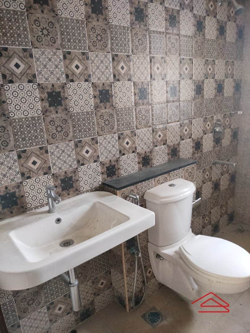 Bathroom 3