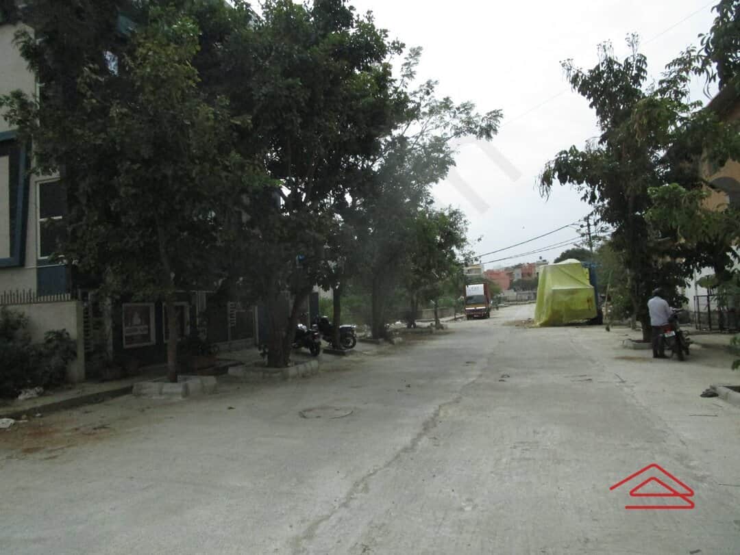 Unit:  Approach Road