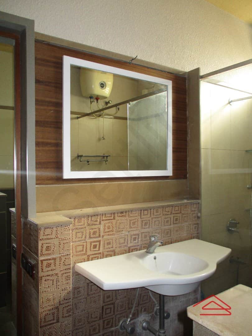 Sub Unit : bathrooms 3