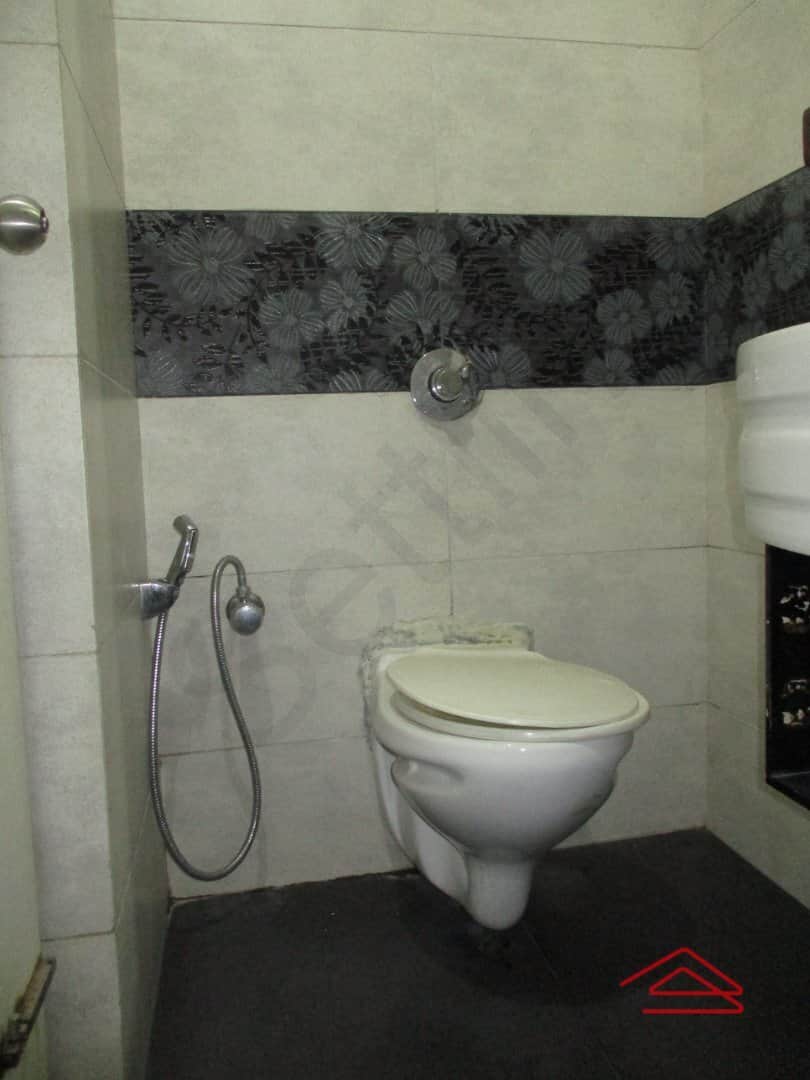 Sub Unit : bathrooms 2