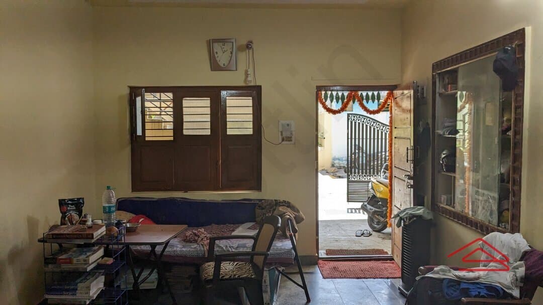 halls-ZMq3.jpg